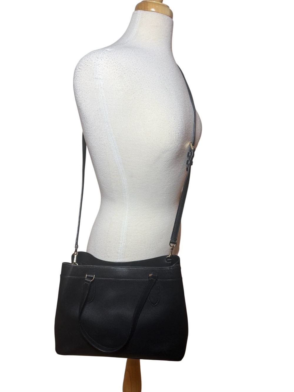 Kate Spade New York Sienna Satchel Black Leather with Detachable Strap-Like New - Picture 3 of 11